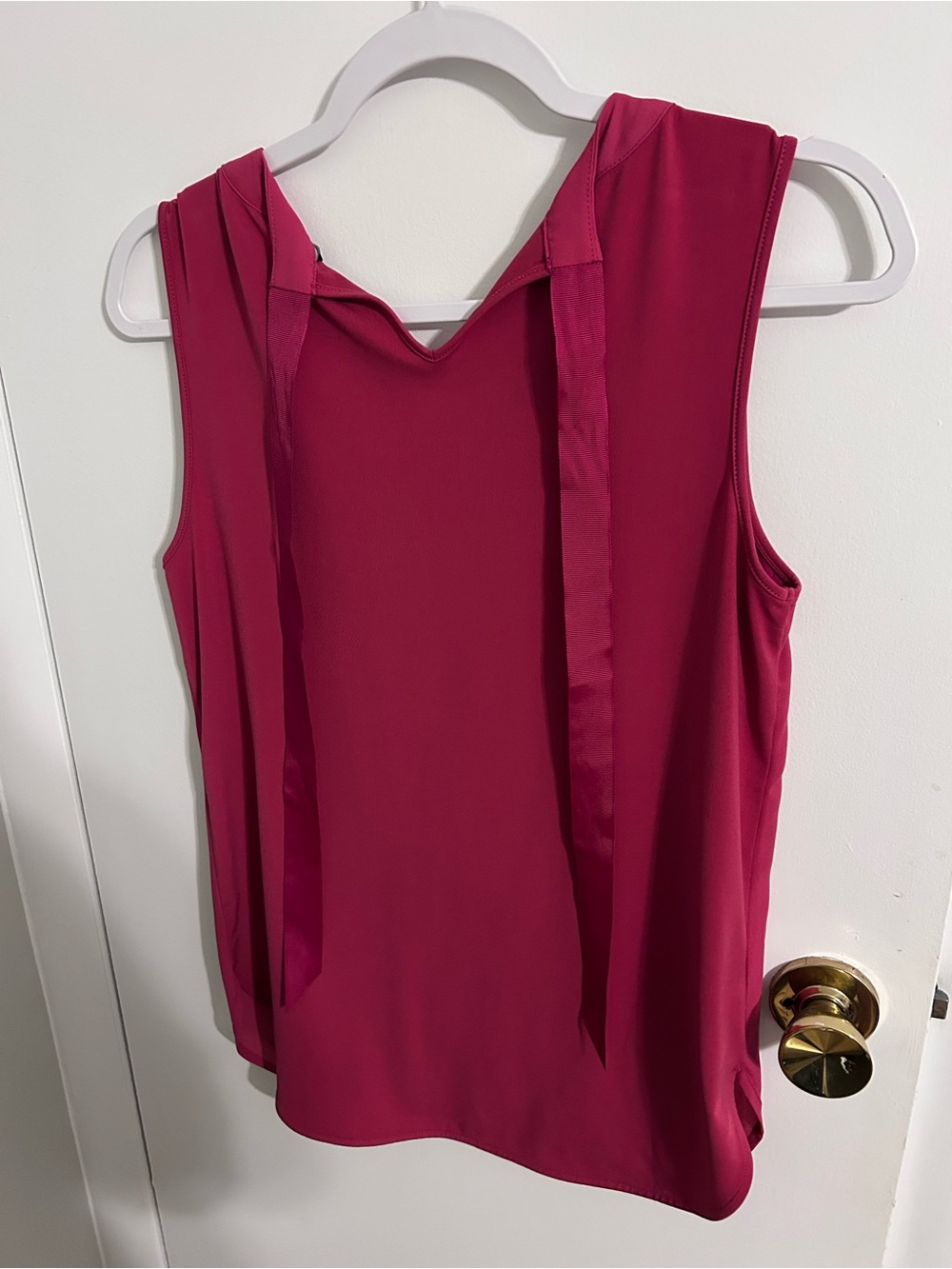 41 Hawthorn Sleeveless Twist-Front Camisole in Fuchsia - Picture 3 of 3